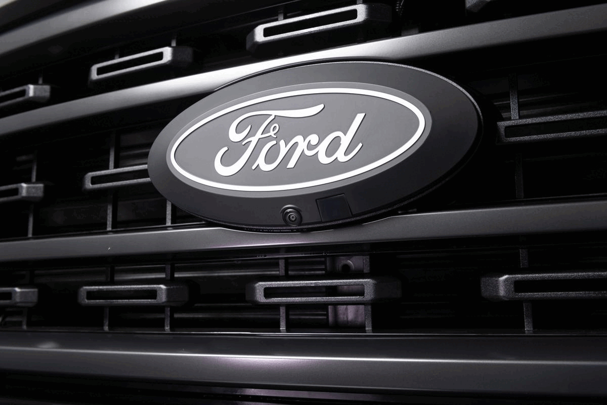 Ford logo, Ford emblem on a black background, Ford, automobile brand, Ford  emblem, HD wallpaper